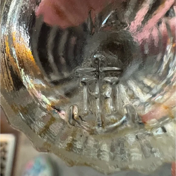 Vintage Anchor Hocking Clear Glass Salt and Pepper Shakers Chrome Tops - Picture 9 of 10